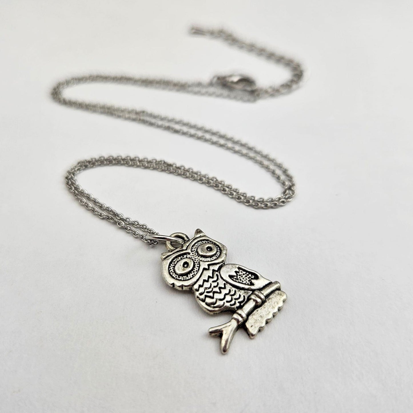Silver Owl Charm Necklace, Everyday Minimalist Jewelry for Women, Tween Teen Girl Gift
